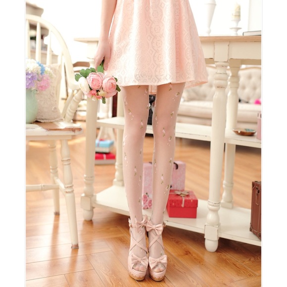 Sheer White Seamless Pantyhose with Delicate White Flowers and Green Leaves - Picture 2 of 16